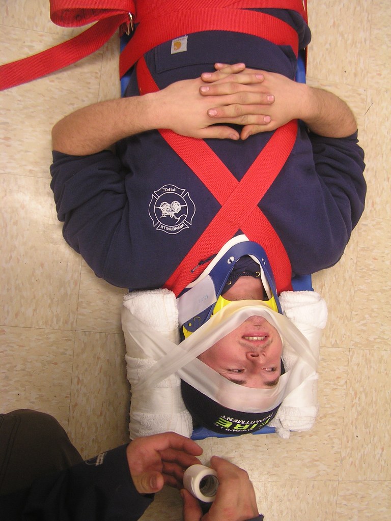 loading Gallery/Training/EMT Class, winter 2009-10/fullsize/091212 090.JPG... or select a thumbnail